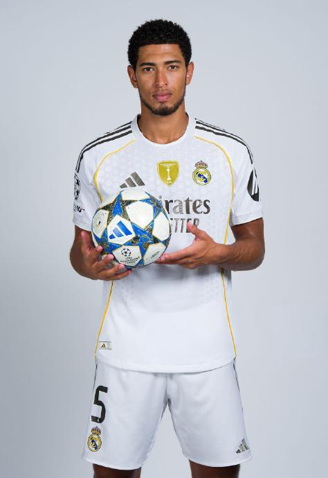 《战争雷霆》争议广告：现实空难照片引发玩家强烈反响