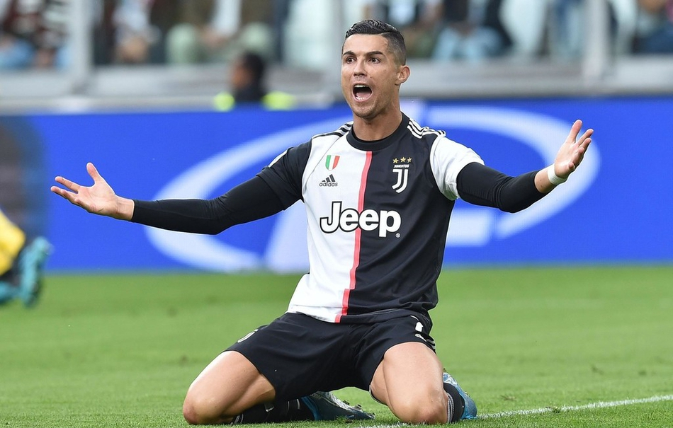 LPL冤大头战队终于拿到首胜！连换八位选手，终于把“内鬼”开除