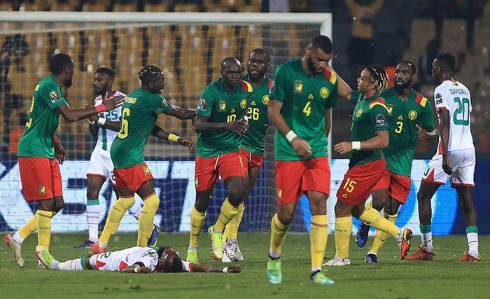 过去5个月只踢5场球，坎塞洛回巴萨是弗里克需要的吗