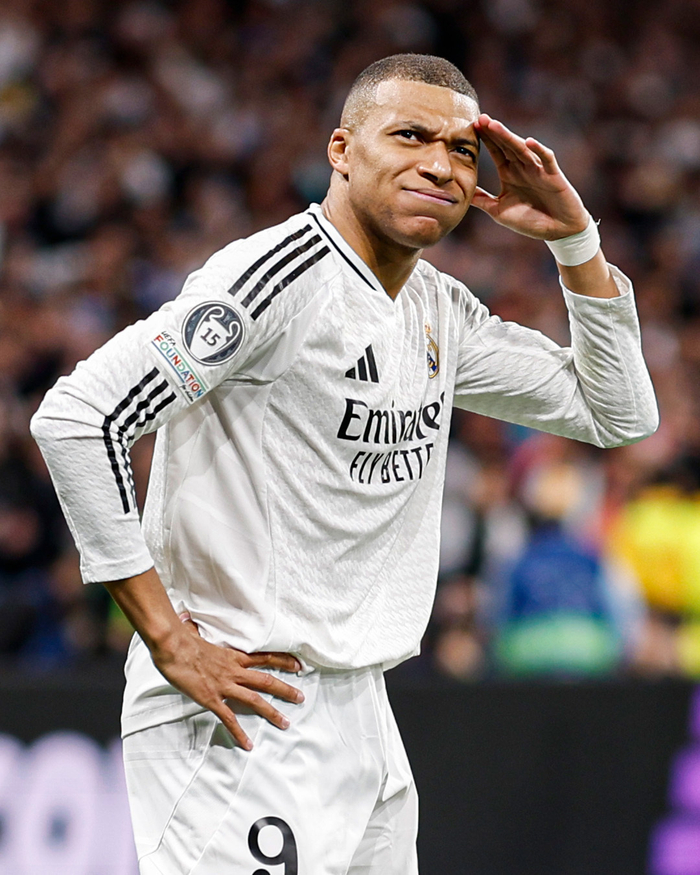 阿莫林下课震动曼联，青春风暴能否迎来转机？